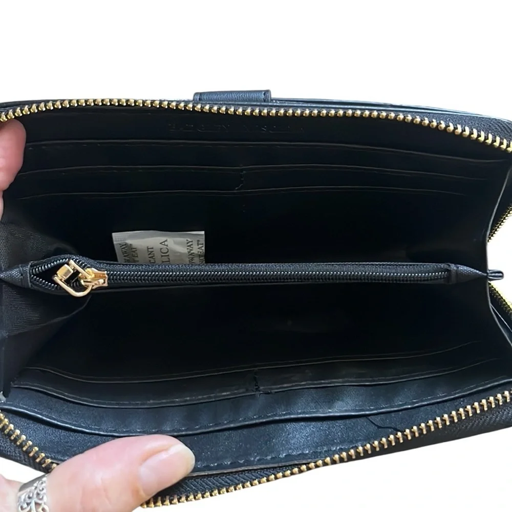 Badgley Mischka Quilted Continental Wallet with phone pocket and wristlet